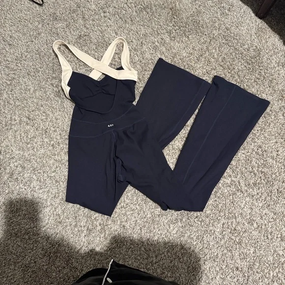 437 SCULPT ONSIE + WRAP TOP COMBO